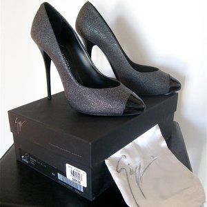 GIUSEPPE ZANOTTI DESIGN  BLACK STINGRAY AND PATENT LEATHER HEELS SZ 10 OR 40